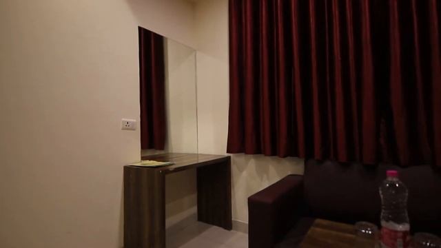 HOTEL SMART PLAZA NEAR DELHI AIRPORT смотреть онлайн