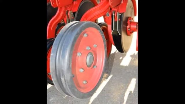 Стерневая сеялка Берегиня АП 652 зерновая смотреть онлайн