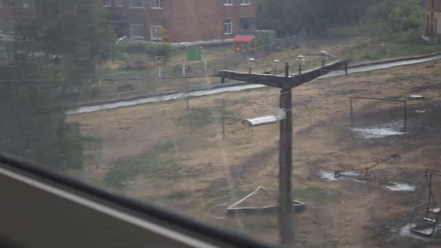 Дождь за окном смотреть онлайн