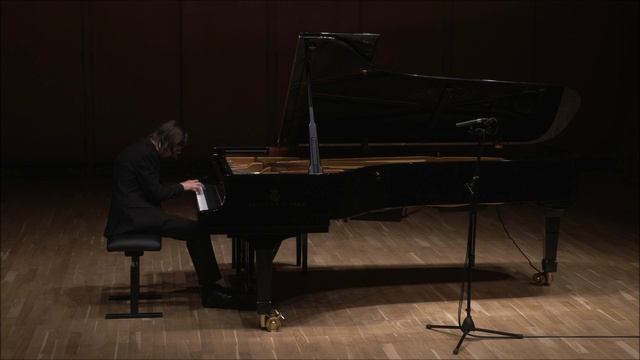 Л. ван Бетховен. Соната N21. Оp.53. C-dur, I-часть. Исп. Ярослав Марков смотреть онлайн