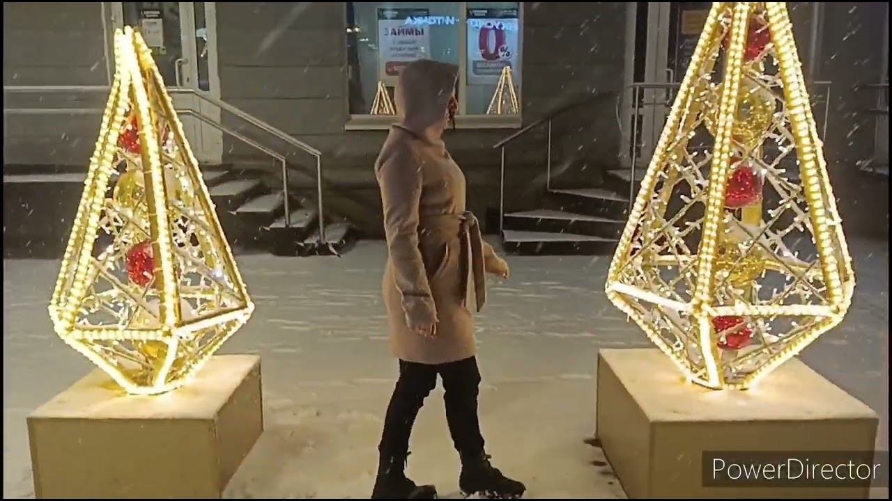 Новогодний Саратов. Вечерняя прогулка. смотреть онлайн