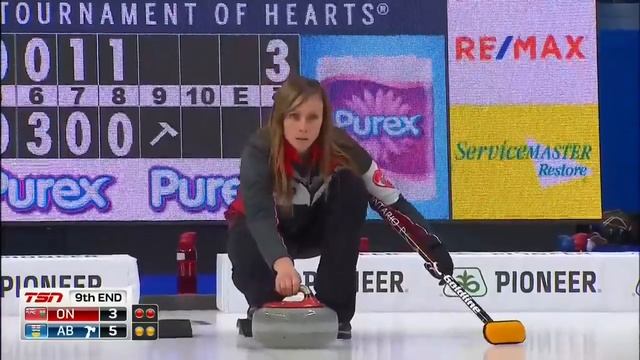 #scotties2019 Ice is a disaster, Rachel Homan way heavy on draw, rubs off corner guard onto button смотреть онлайн