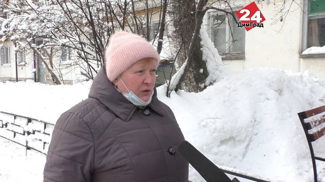 ДИМИТРОВГРАДСКИЕ ДВОРЫ НАЧИНАЮТ ОСВОБОЖДАТЬСЯ ОТ СНЕЖНЫХ ЗАВАЛОВ смотреть онлайн