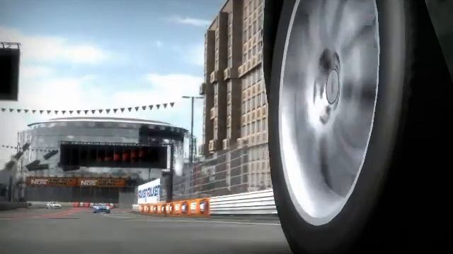 Aston Martin DB9 Coupe смотреть онлайн