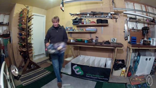 60ª skateboard tricks—indoors or out.