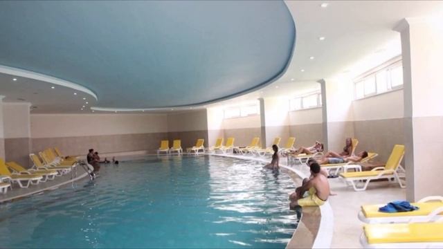 Hedef Beach Resort & Spa Hotel смотреть онлайн