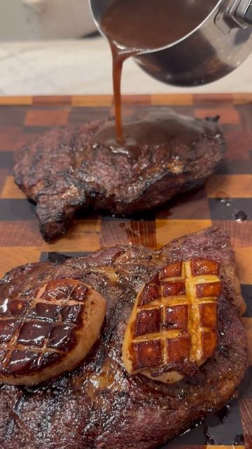 Foie gras or demi glace ribeye topping? #steak смотреть онлайн