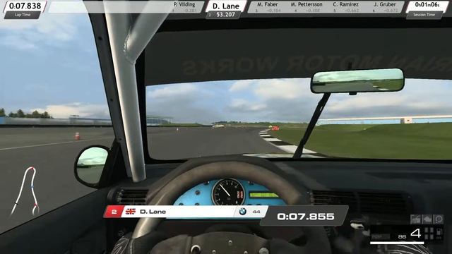 Raceroom Grp-A BMW 325 CLASSIC TOURING CAR at STOWE смотреть онлайн