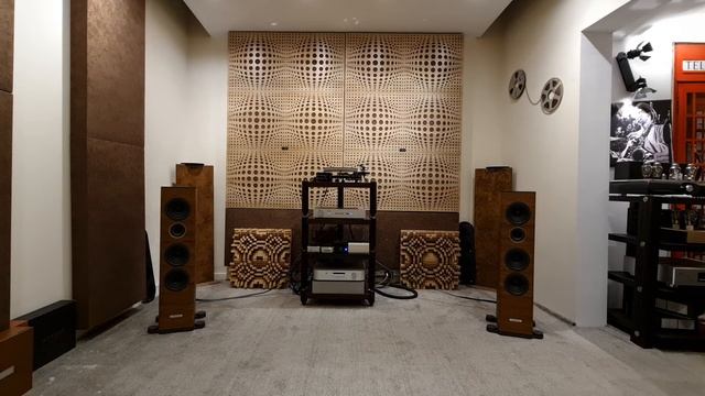 Monrio MC201 integrated amp plus Audio Solutions Overture 0304F смотреть онлайн