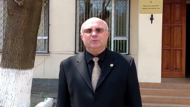 Петр Владимирович у здания суда смотреть онлайн