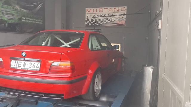 bmw e36 v8 turbo смотреть онлайн