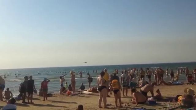 В тушении масштабного пожара на плавнях в Анапе привлекли Ми-8 #АНАПА2018 смотреть онлайн