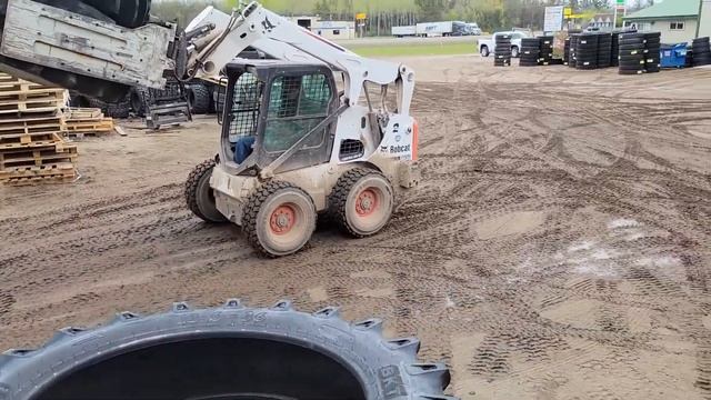 Bobcat S650 Operator Having Some Fun