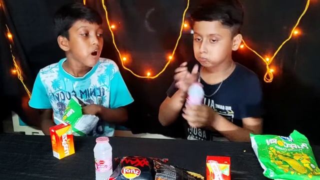 Snacks & Drinks Challenge 💪 || popcorn kurkure & max lays challenge || Mazza & lichi drink challeng смотреть онлайн