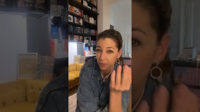 Silvia Avallone: Egy barátság története | SZABADOS ÁGI | NIOK-KÖNYVKLUB kibeszélő (38. rész) смотреть онлайн