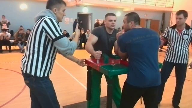 Сергей Филипеня. Третья схватка на левую руку на турнире памяти Ковалева В.Ф. смотреть онлайн