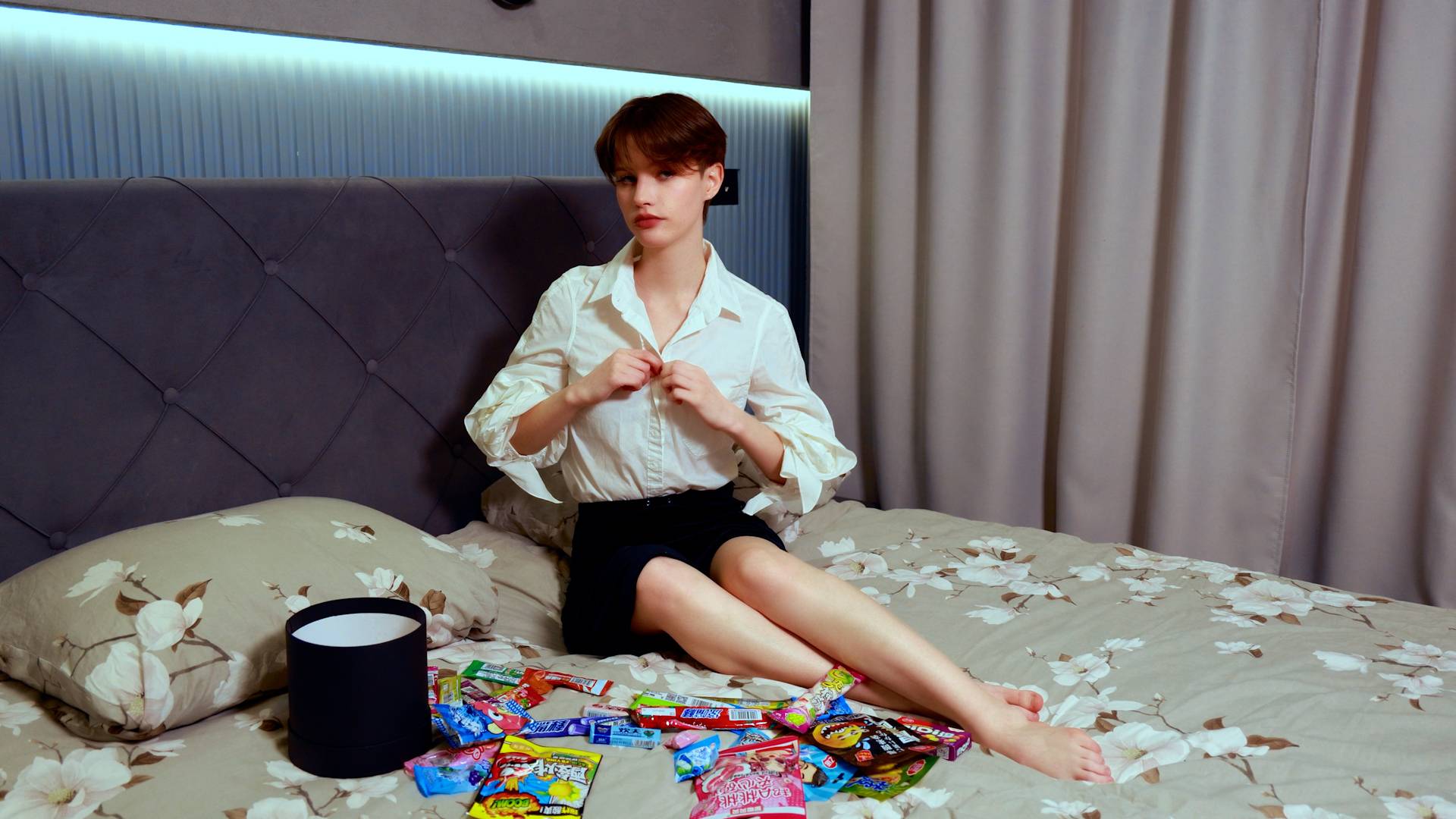 Girl in a Short Dress in Bed. Candy Girl. Part 5 смотреть онлайн
