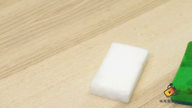 这款爆火的魔力擦有多厉害？不需要加洗涤剂一擦就净 смотреть онлайн