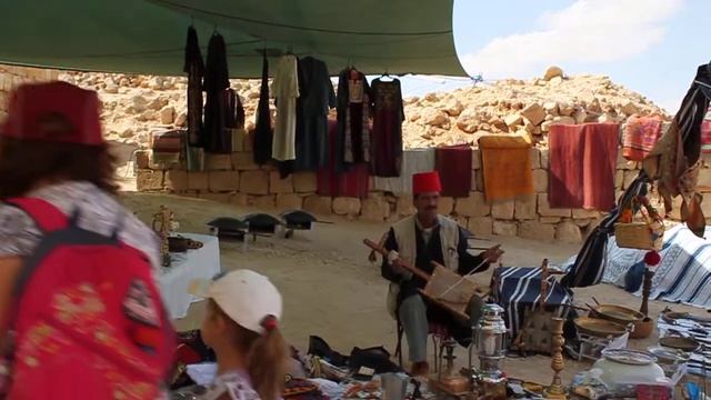 Звуки набатейского рынка, Суккот 2011, Мамшит