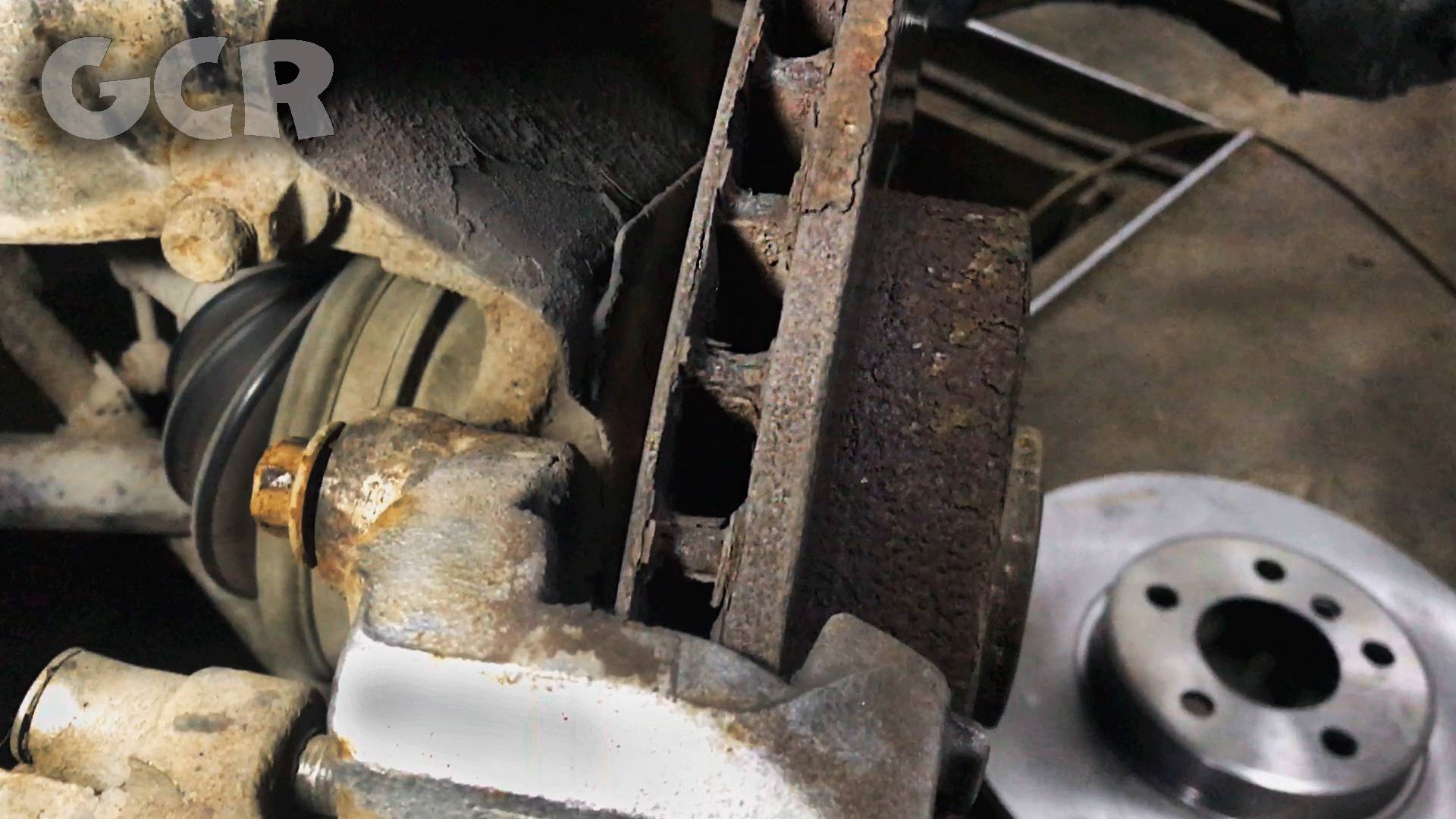 Жесть на СТО. Будни в гараже#20.Последствия заклинившего суппорта BMW-X5. Ваз 2110 утонул в масле смотреть онлайн