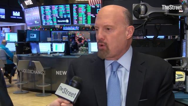 Jim Cramer Breaks Down What the General Electric Upgrade Means for the Markets: 12/13/18 смотреть онлайн