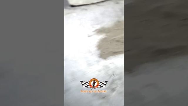 Mantenimiento y limpieza de un radiador de BMW C600 Sport смотреть онлайн