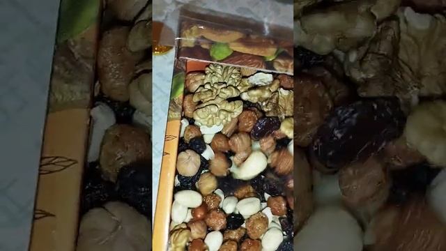 Самый Удачный Подарочный орехово-ягодный наборчик смотреть онлайн