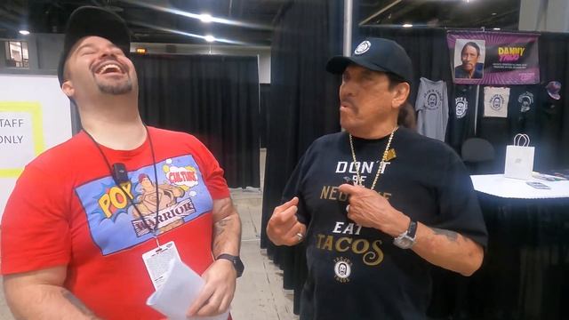 Interview with Danny Trejo (Machete) at AwesomeCon 2023! смотреть онлайн