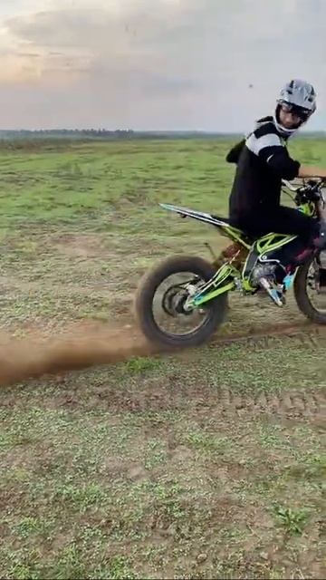 електро мотоцикол фонати мотоциклов подписка смотреть онлайн