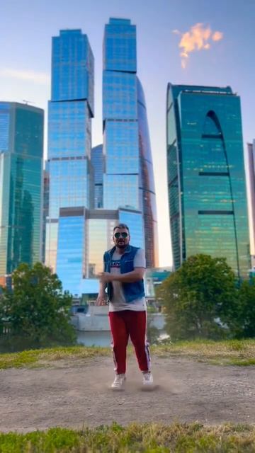 Aarne, BUSHIDO ZHO, ANIKV- Тесно - Танец |#shorts Shuffle Dance by Kolya Korolev in Moscow City смотреть онлайн