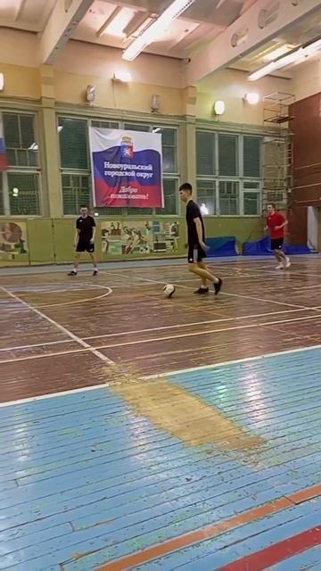 Женя делай красиво#football #футбол #финты #shorts#short#новоуральск смотреть онлайн