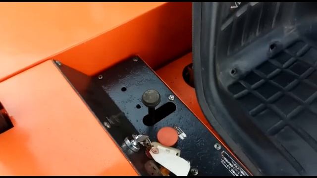 Мини экскаватор Iva Fuji CT 300 смотреть онлайн