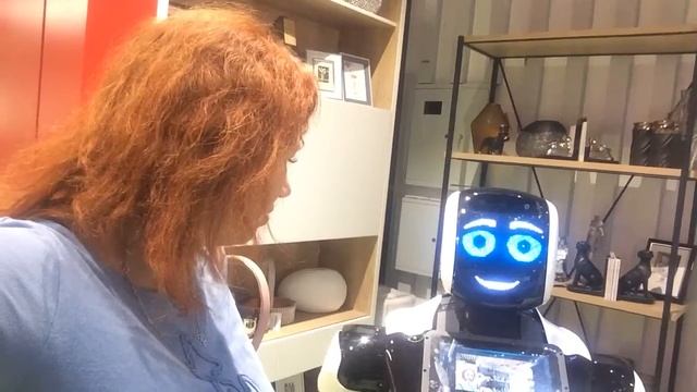 🤖 Робот смотреть онлайн