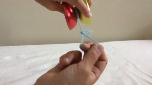 Как намотать веревку на йо-йо, и надеть на палец