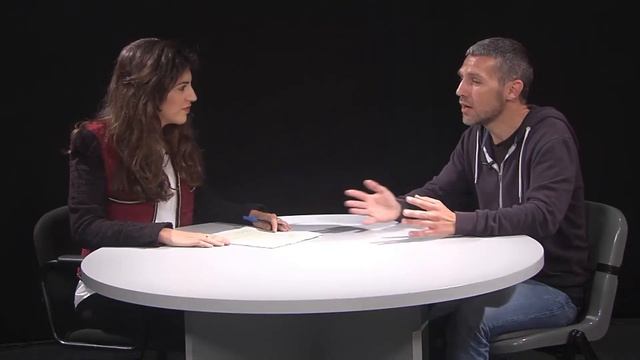 yasmina entrevista a joan espinosa смотреть онлайн