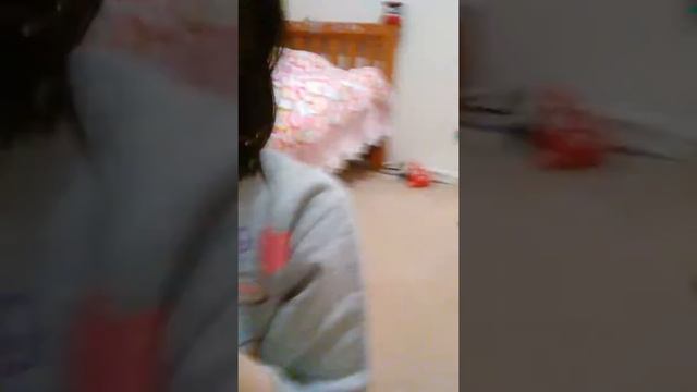 Smelly Green Macaroon Squishy(Including King Cheeki Squishy!!!)