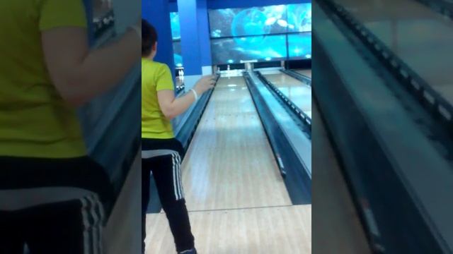 Я в боулинге #3 смотреть онлайн