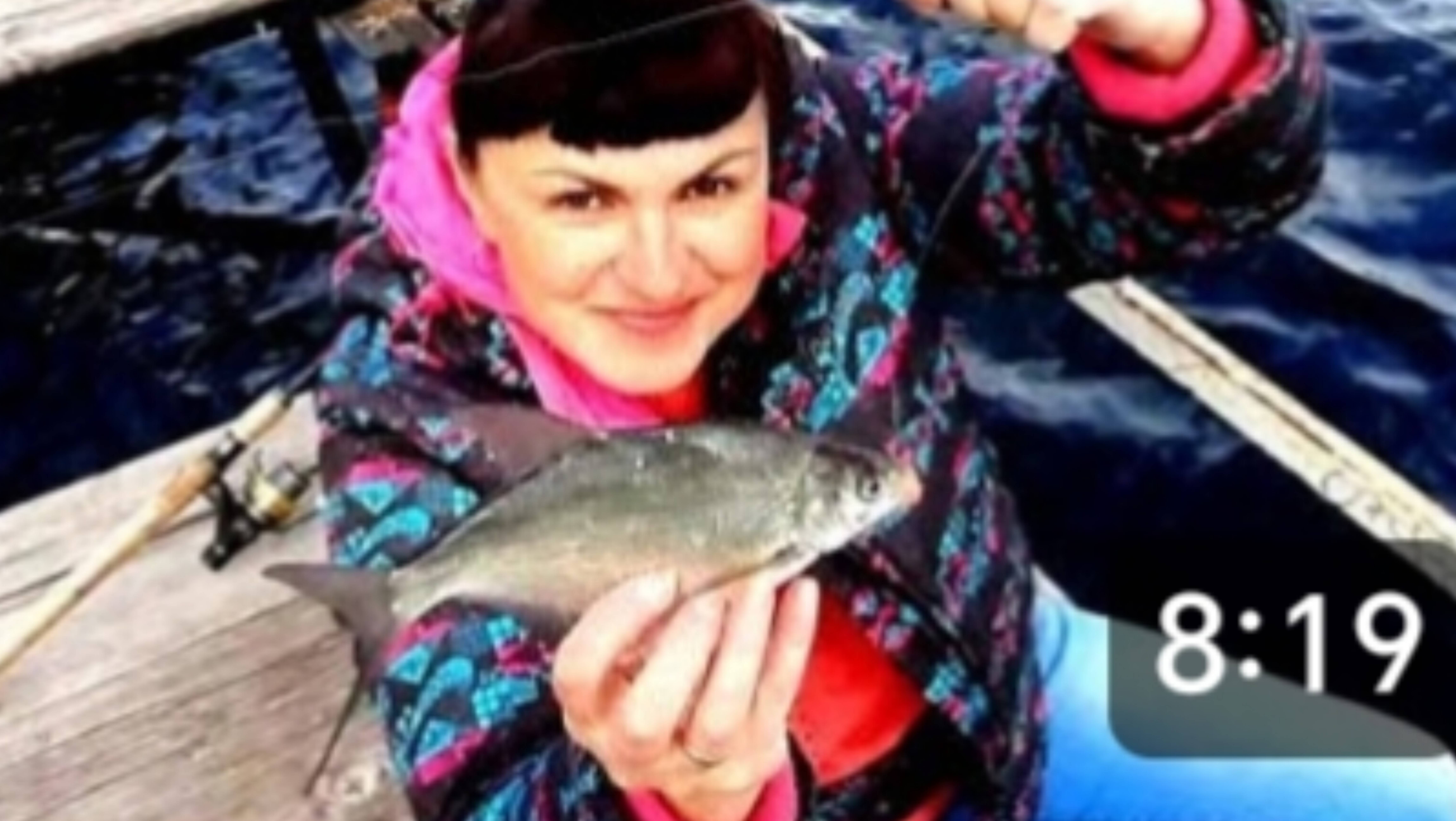 Такую большую рыбу я ещё не ловила. Рыбалка летом на мормышку. Поймала леща. смотреть онлайн