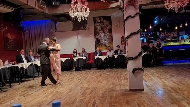 Vanessa Jardim E Mário Sérgio Jr Bailam Mariposa De Osvaldo Pugliese.
