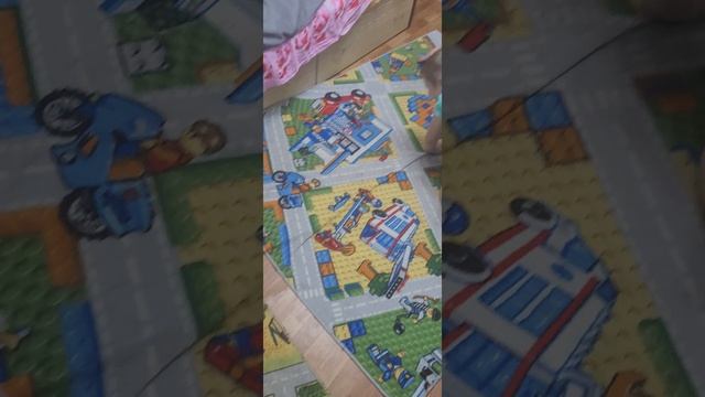 Лера бегает за детьми смотреть онлайн