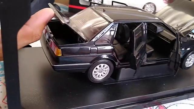 Volkswagen Santana quadrado escala 1/18 смотреть онлайн