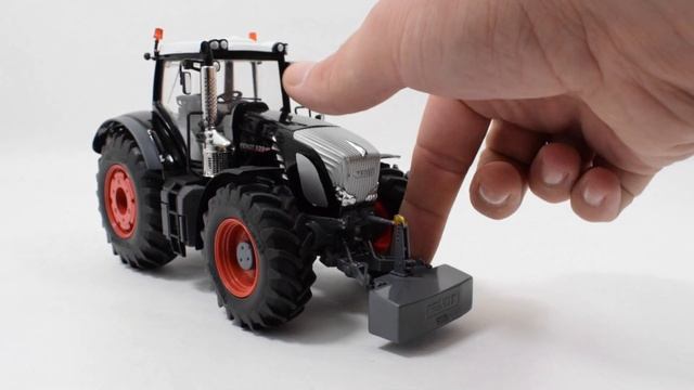 RARE FIND !! FENDT 939 