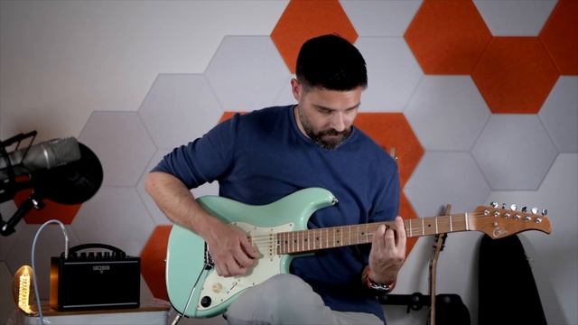 This Boss Katana Mini Packs A Punch - Bring The Gig Anywhere смотреть онлайн