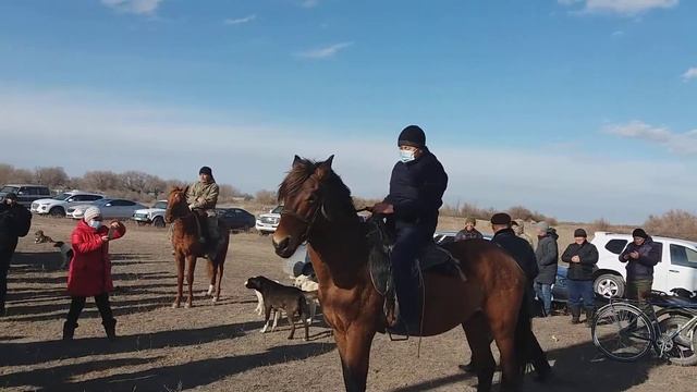 Ахат Рақышов бауырымызға ат мінгізуде ауыл халқы смотреть онлайн