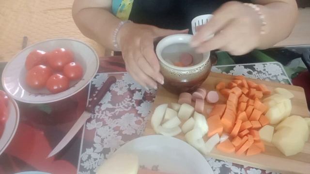 Эти горшочки улетают со стола мгновенно,очень вкусно😋