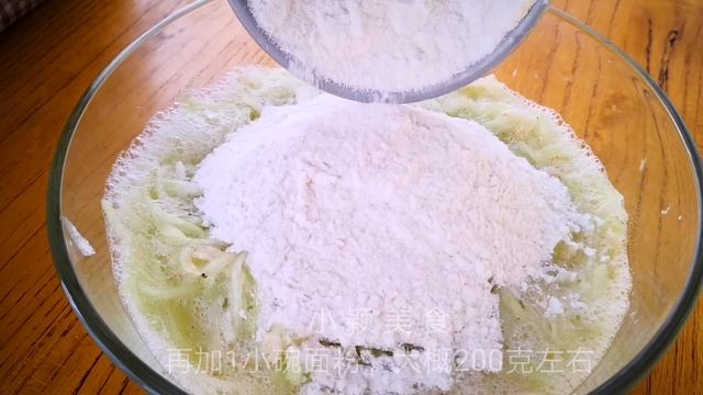 1個冬瓜，2個雞蛋，不用炒，不用燉，這樣簡單一做，比吃肉還香【小穎美食】 смотреть онлайн