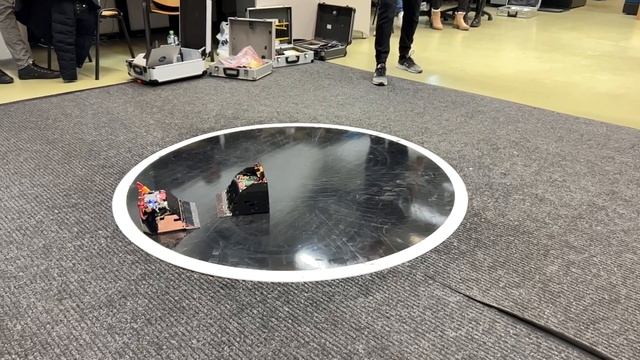 Flex Lab - Cheetah vs Shreddinger - SlowMo Autonomous Robot Sumo смотреть онлайн