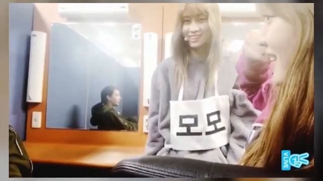 Funny Nayeon Imitates Momo(Mini Vid) - Curling Iron - Wrecked смотреть онлайн