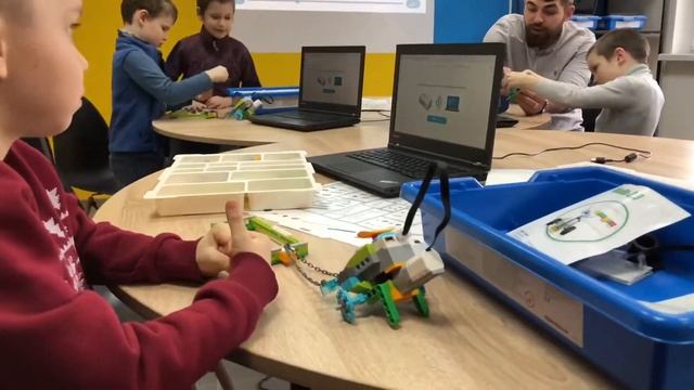 Как проходят наши занятия? IT академия RoboLab смотреть онлайн