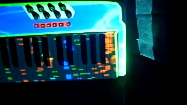 Пример видеомеппинга MIDI-клавиатуры (video mapping) смотреть онлайн